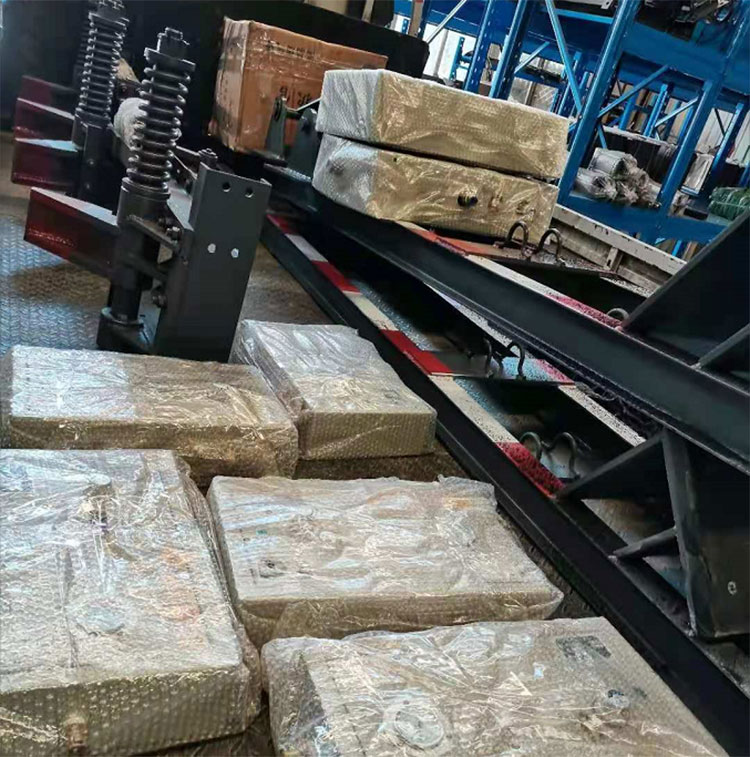 山东矿安一批挡车设备发往山西晋城
